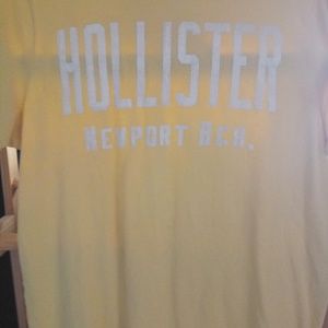 Hollister t shirt